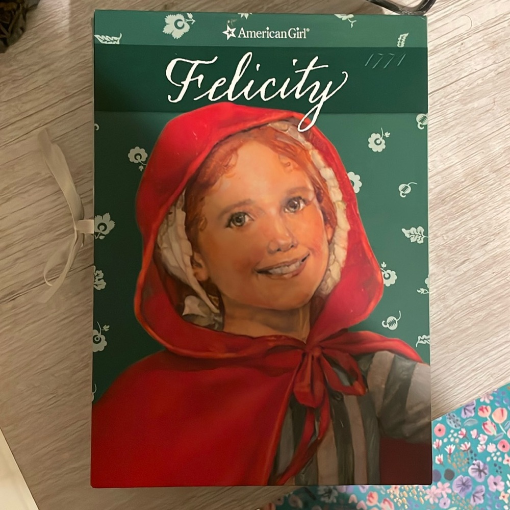 Felicity book set and game